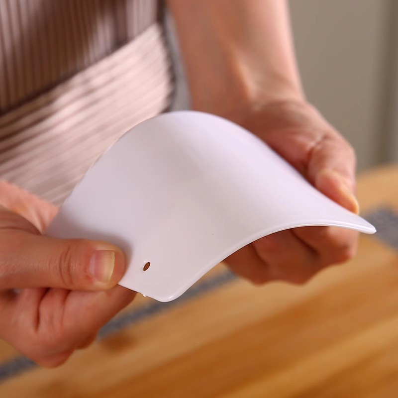 1 pz utile spatola crema curva - Bench Scraper Dough recensione e prezzo